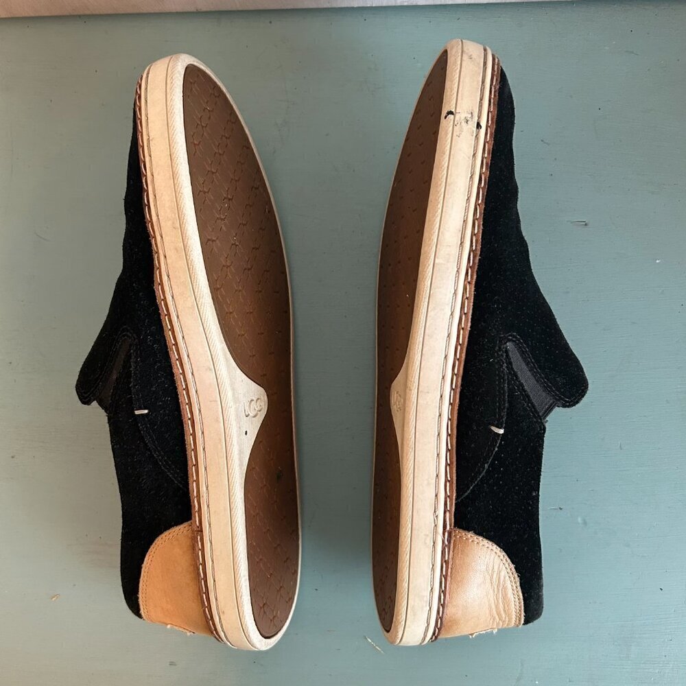 Ugg Women's Adley Perforated Slip-On Sneaker Size 8 Suede Black and Tan Preppy - Picture 7 of 11